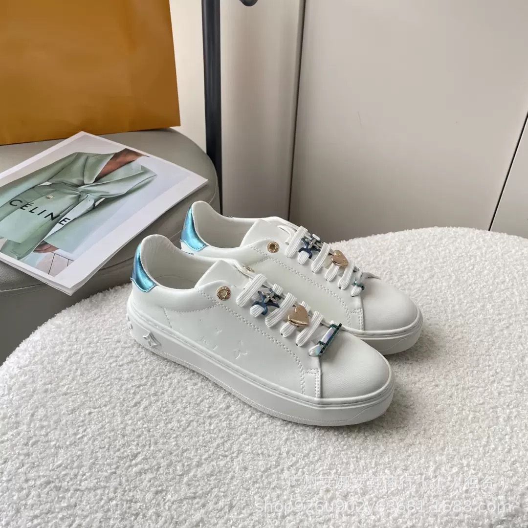 Donkey’s new casual sports easiest for matchwhite shoescouple sneakers full printed colorful stereo pressed embroidered flower internet celebrity casual