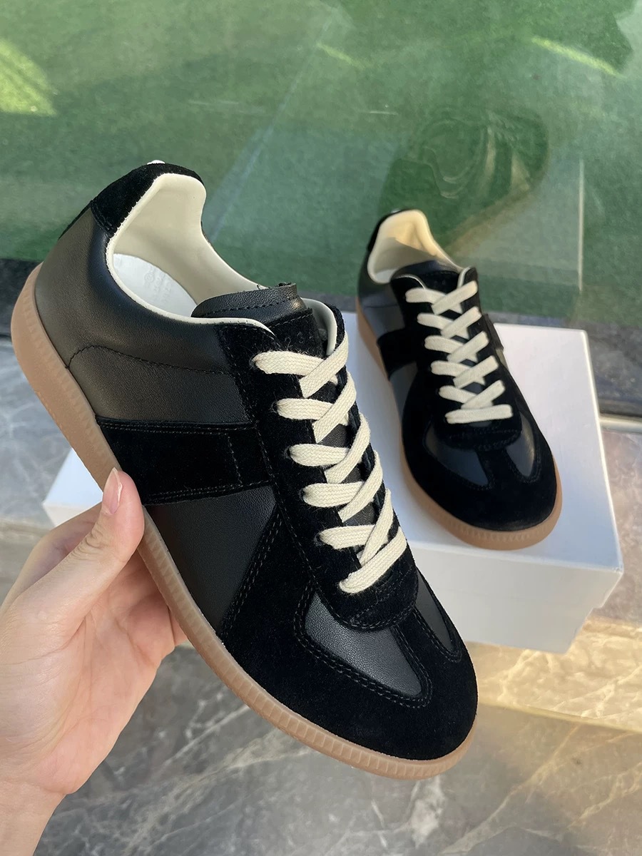 High version classic women’s 2026 new german training shoes couple genuine leather casual sneakers tie backwhite shoes men