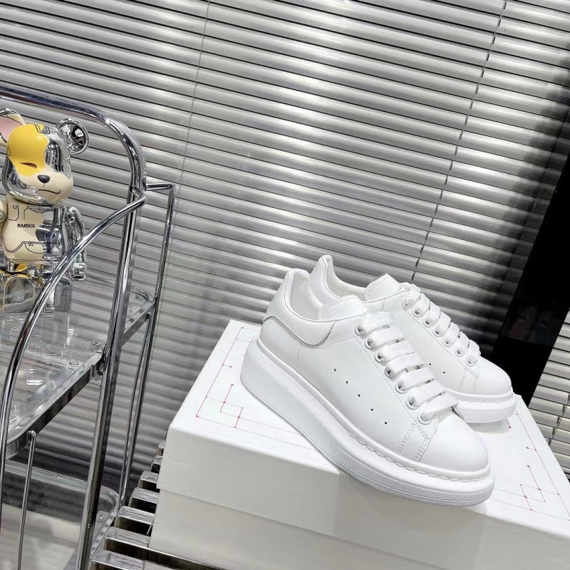 High-end genuine leather mcqueen white sneakers, versatile casual low-top breathable athletic shoes, chunky sole hidden heel platform sneakers for couples