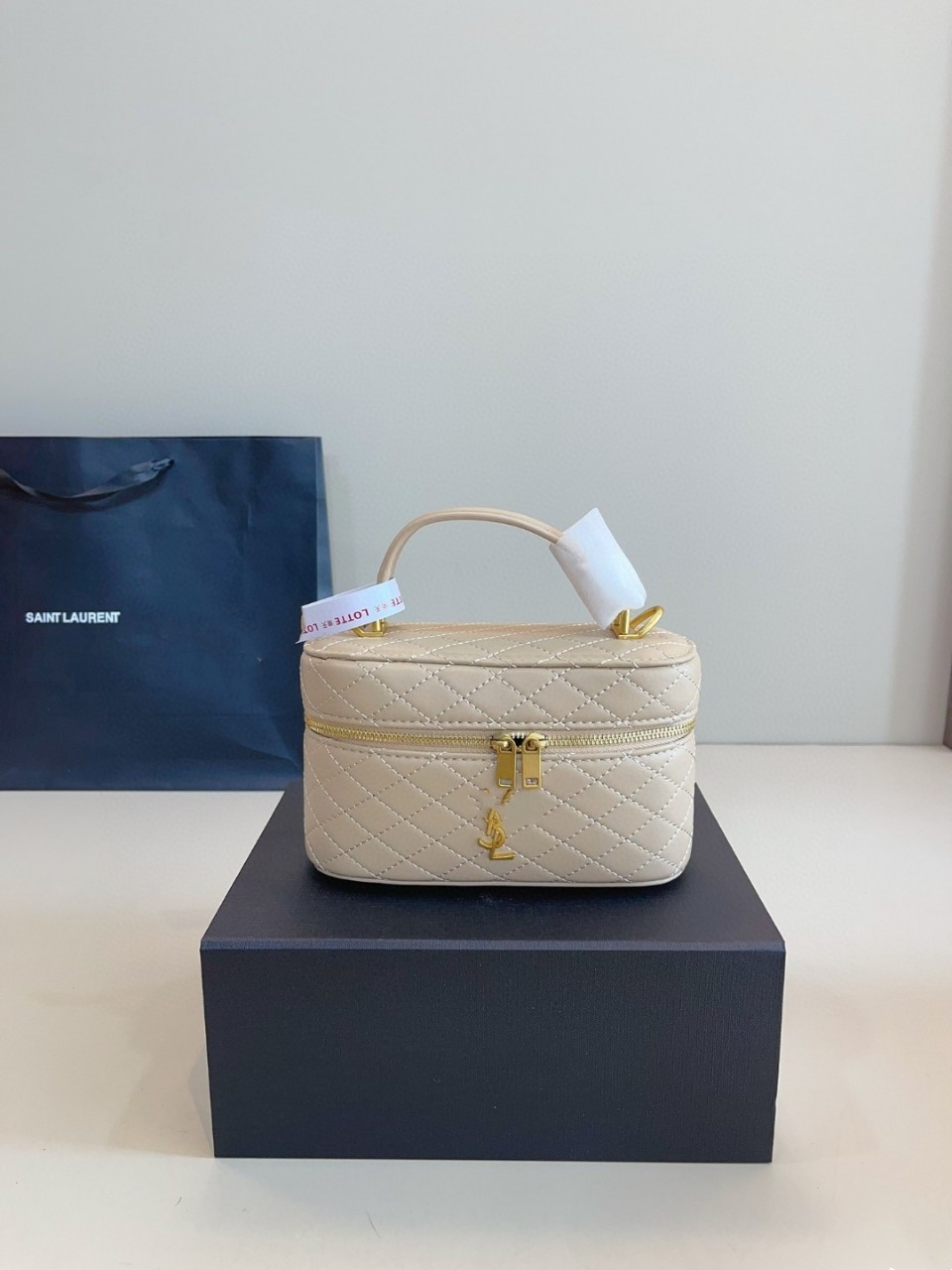 Niche design 2025 new women’s handbag – fashionable diamond quilted square box, premium makeup bag, shoulder bag