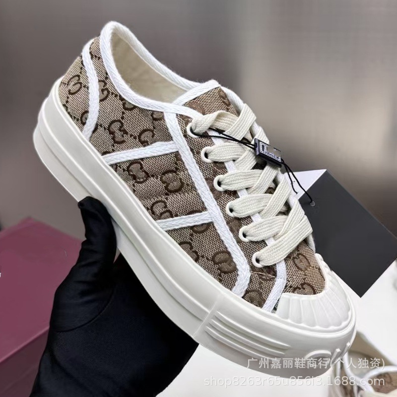 2025 high version new thick soleg popular sports shoes biscuit canvas casual shoes couple jacquard cloth white shoes