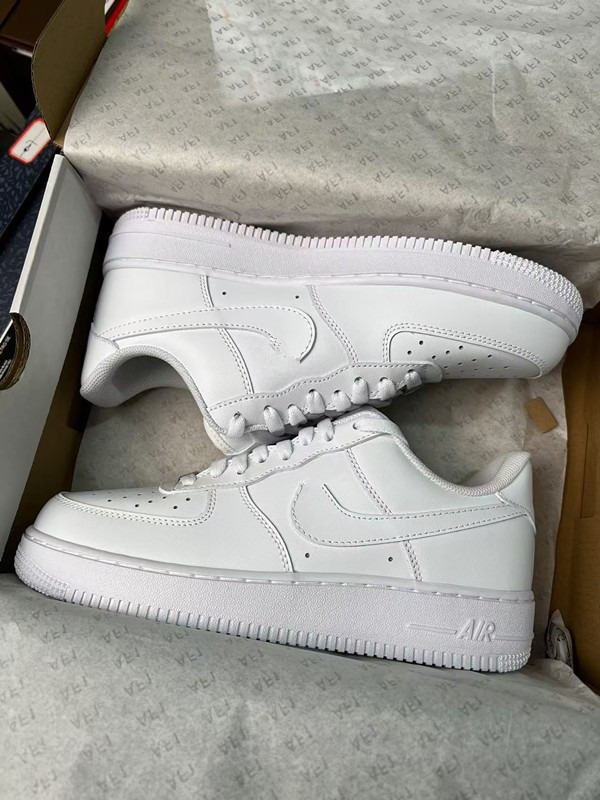 Trendy air force 1 sneakers – pure white, versatile, classic style – men’s and women’s skate shoes, couple’s casual shoes – directly sourced for cross-border e-commerce