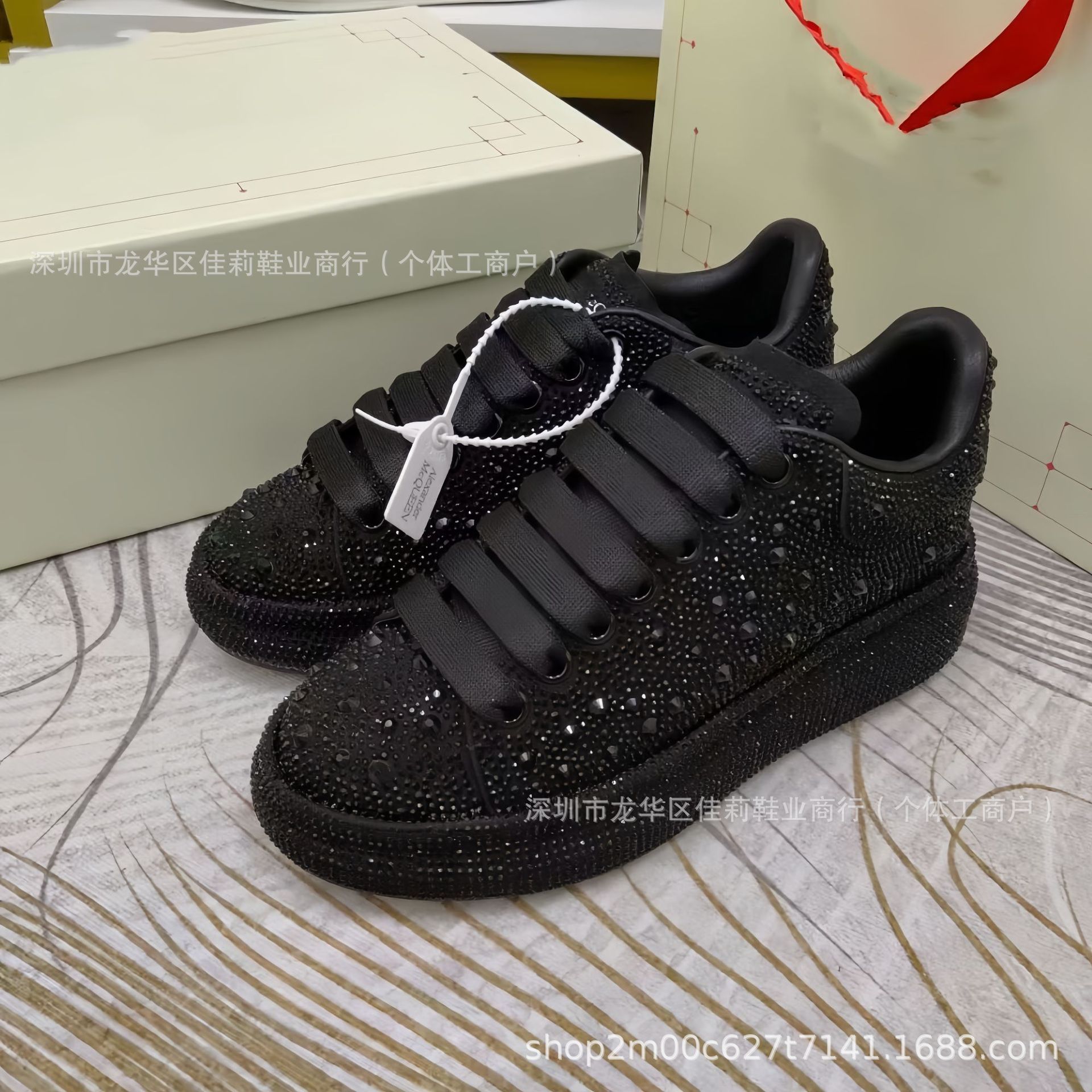 Mcqueen full diamond rhinestone black diamond star same style heightening men and women couple real cowhide platform shoes grids white shoes thick sole