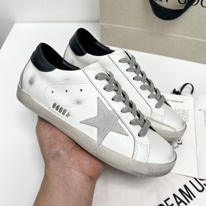 Dirty white shoes 2024 new arrival korean genuine leather distressed star hidden heel couple flatscasual small dirty shoes for women