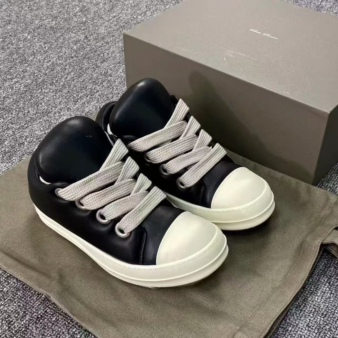 Ro infringing bread shoes 2025 owens chubby wide strap thick sole sneakers couple easiest for matchcasual sneakers