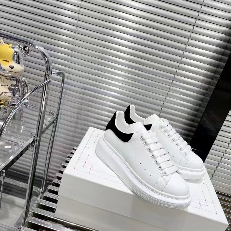 Haodin 2024new arrival mcqueen casualwhite shoes women’s heightenedthick soleeasiest for matchcouple sports sneakers men