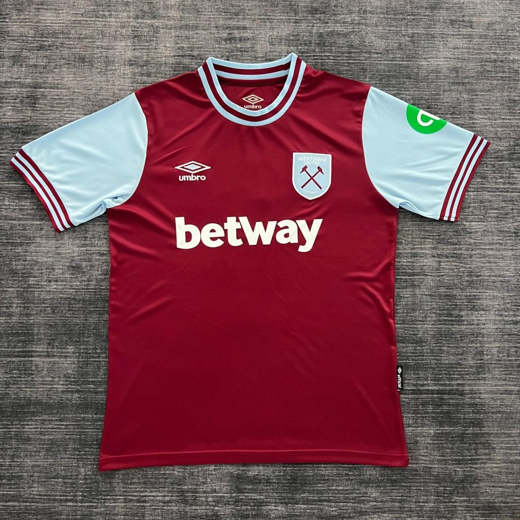 24-25 Italy Away Kit