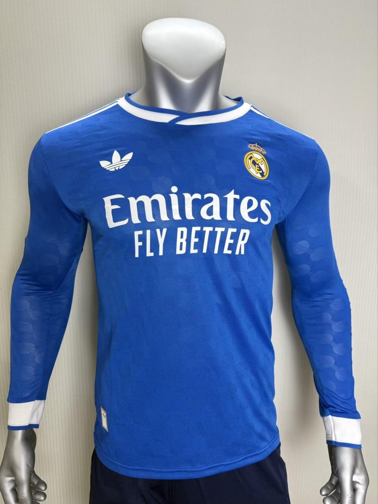 26-27 Argentina home jersey