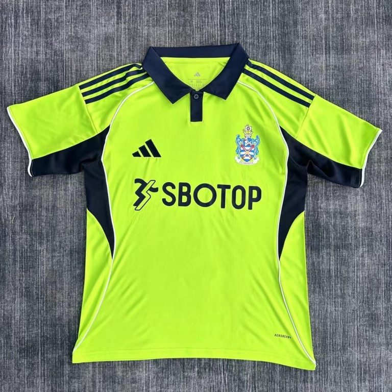 25-26 Benfica away kit