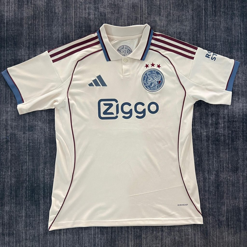 25-26 Newcastle United Away Kit
